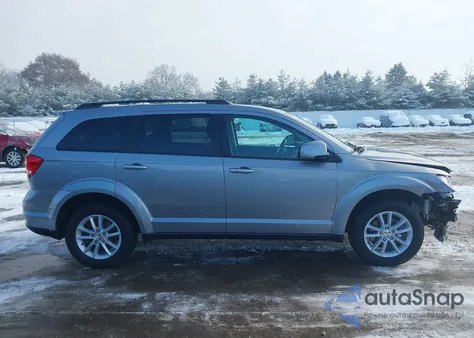 2016 Dodge Journey Sxt z USA, uszkodzony, nr VIN 3C4PDDBG1GT105745